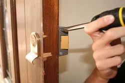 Locksmith Key Store Norfolk, VA 757-516-0698 - lock-opening